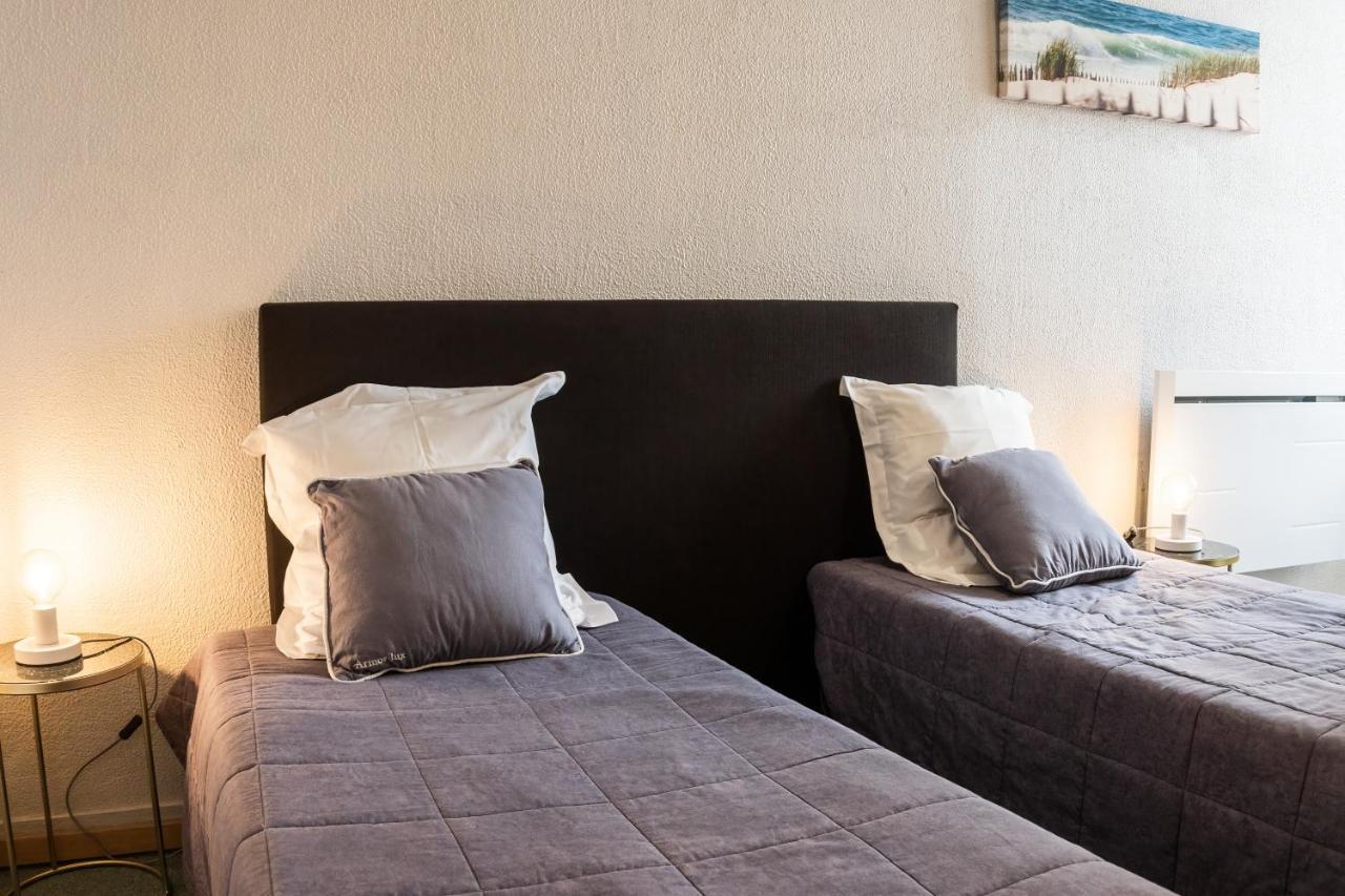 Hotel De La Gare Latresne Екстериор снимка